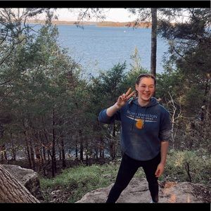 Meet your Posher, Sabrina